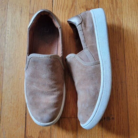 UGG Shoes - Ugg 6 Leather Brown‎ Gold Loafers CAS Slip On Comfort